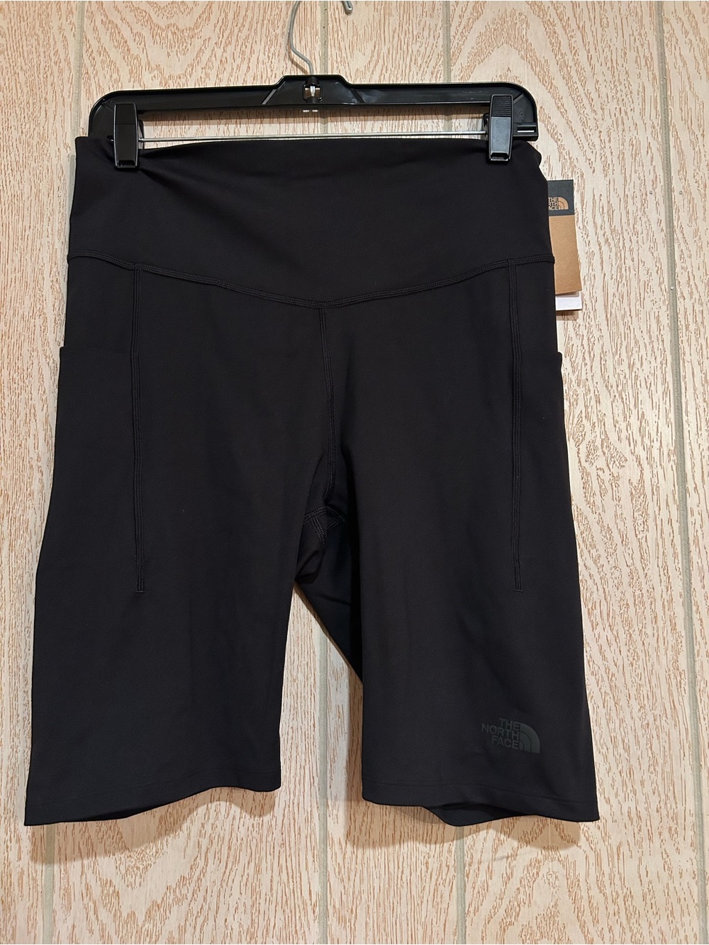 NWT The North Face Black Mid-Length Women's Bike Shorts with Side Pockets XL